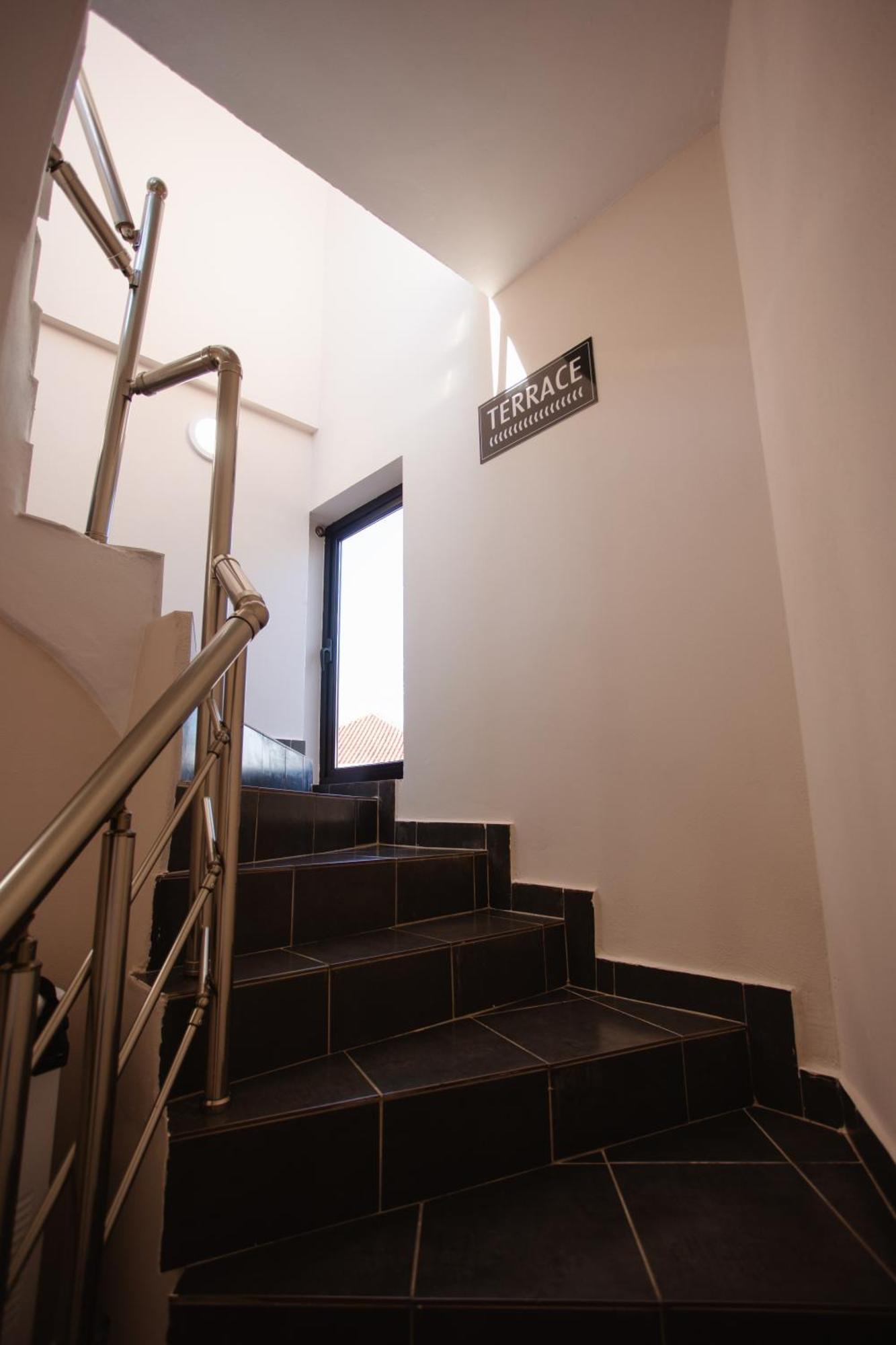 Downtown Hotel Shkodra Exterior foto