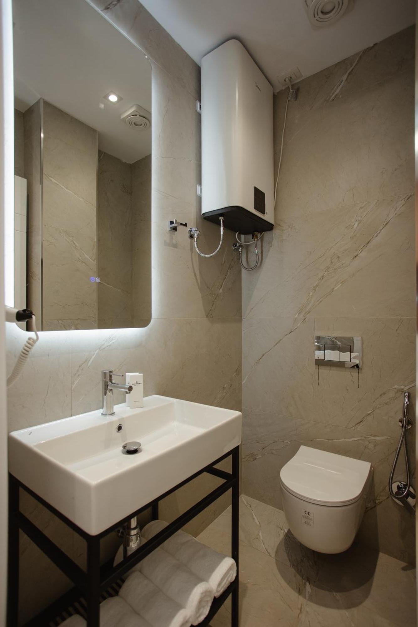 Downtown Hotel Shkodra Exterior foto